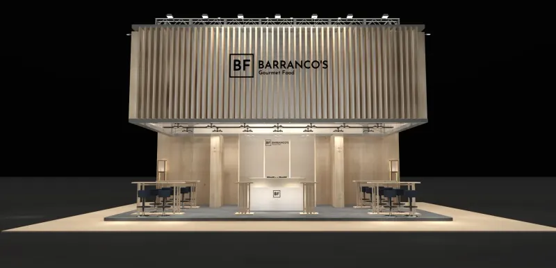 Stand gourmet con cuerpo elevado de lamas de madera, barra central y mesas altas de degustación