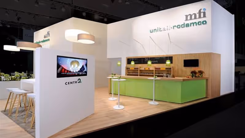 Stand modular de madera y acabados profesionales para MFI Unibail Rodamco