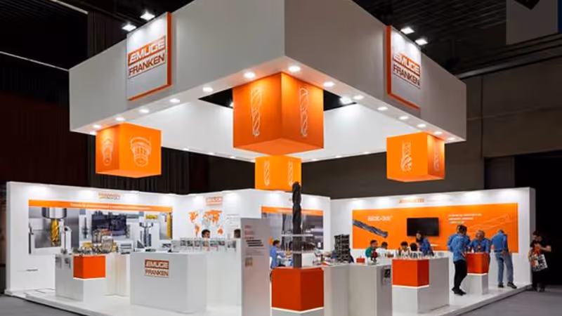 Diseño de stand de perfilería de aluminio y zonas de reunión de Emuge Franken en BIEMH 2022