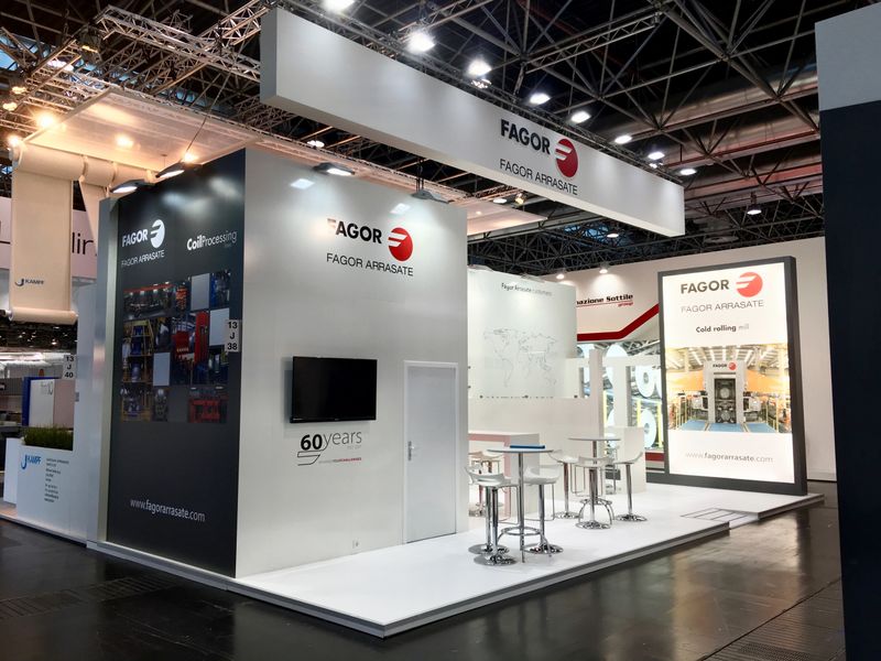 Korporativer und eleganter Messestand